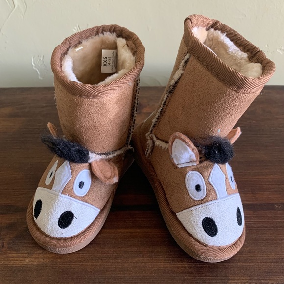 lazy one horse boots